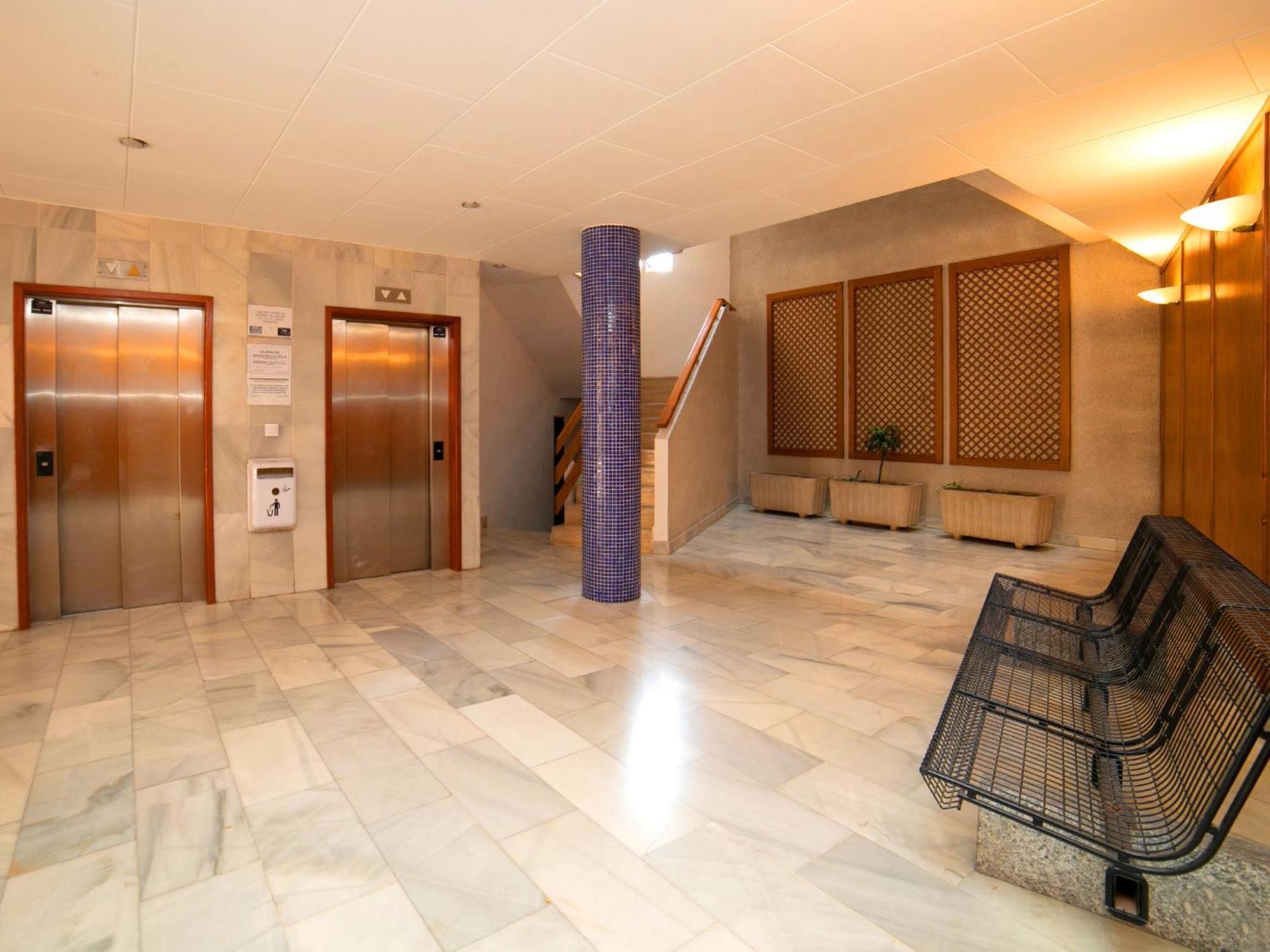 Apartment Apolo Vii-6 By Interhome カルプ エクステリア 写真